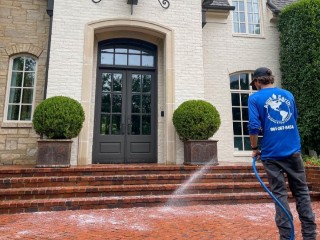 Find Pressure Washing Services in Memphis, TN