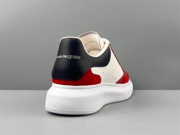 alexander-mcqueen-oversized-sneaker-in-blackwhitered-big-4