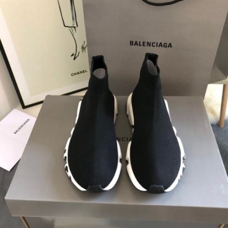 balenciaga-speed-graffiti-recycled-knit-trainers-replica-big-2