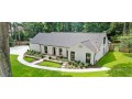 choose-the-right-landscape-design-company-near-shelby-county-tn-small-0