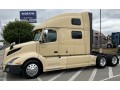 explore-our-range-of-pre-owned-commercial-trucks-for-sale-small-3