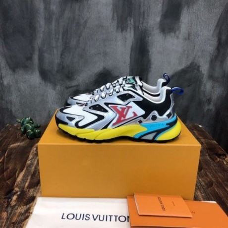 louis-vuitton-runner-tatic-sneaker-replica-big-0