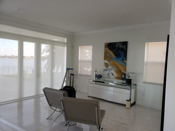 manual-roller-shades-aventura-fl-big-0