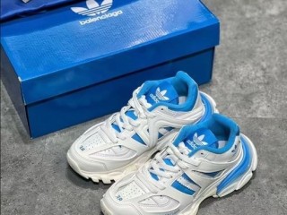 BALENCIAGA X ADIDAS TRACK FORUM LOW TOP SNEAKER