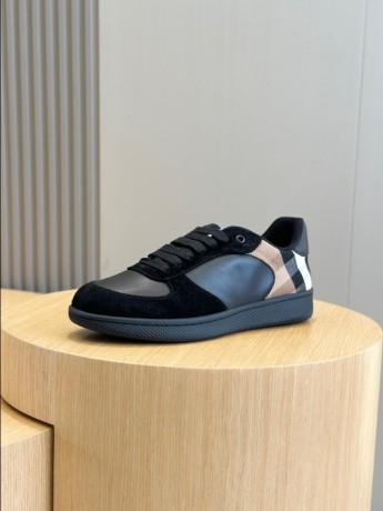 burberry-suede-and-house-check-black-sneaker-reps-big-2