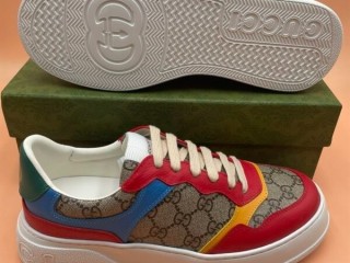 GUCCI MENâS GG SNEAKER GCC051