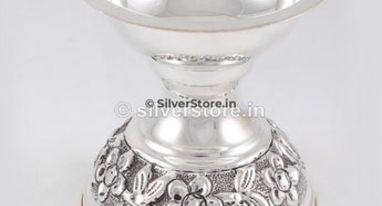 Buy High-Quality Pure Silver Diyas for Pooja Rooms and Gifting