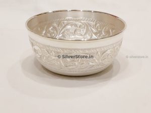 Silver Bowls vs Steel Bowls – Which One’s Worth It?