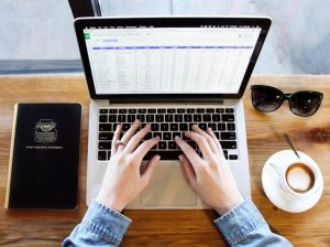 Best Earn $500/Week Scrolling Facebook and Twitter!