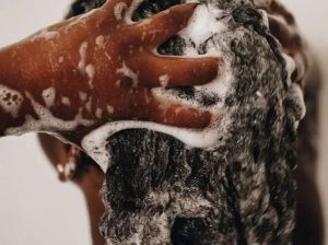 Herbal Tips for Fresh, Shiny Hair: Juvena Herbals