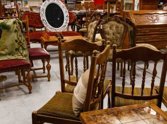 Your Old Furniture Deserves a New Home: Here’s the Easiest Way to Sell It Online