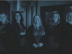 Smile***Makeovers***with***Porcelain***Veneers***in***Englewood