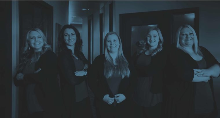 Smile***Makeovers***with***Porcelain***Veneers***in***Englewood