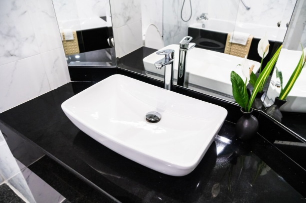 Enhance***Your***Bathroom***with***Stylish***Toronto-Area***Vanity***Faucets