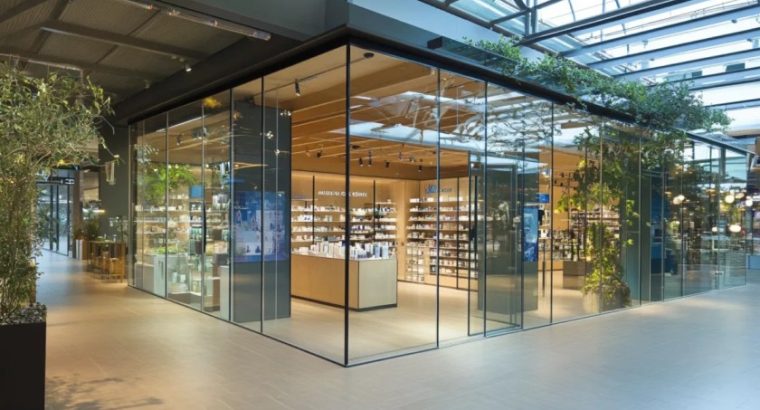 Premium***Shop***Front***Installation***Services***in***London – Get***a***Free***Quote